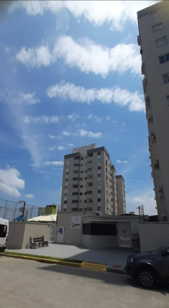 Apartamento mobiliado 2 quartos a 380m da praia em Itacolomi – Balneário Piçarras – SC – Cond. Liara