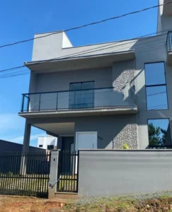 Sobrado Mobiliado com 3 dormitórios sendo 1 suíte apenas á 750 metros da praia – Itacolomi