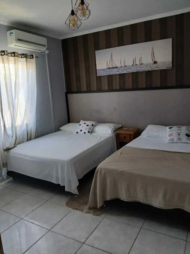 Casa Mobiliada com piscina á 300 metros do mar com 2 dormitórios – Praia Alegre – Penha – SC