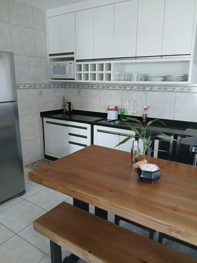 Casa Mobiliada com piscina á 300 metros do mar com 2 dormitórios – Praia Alegre – Penha – SC