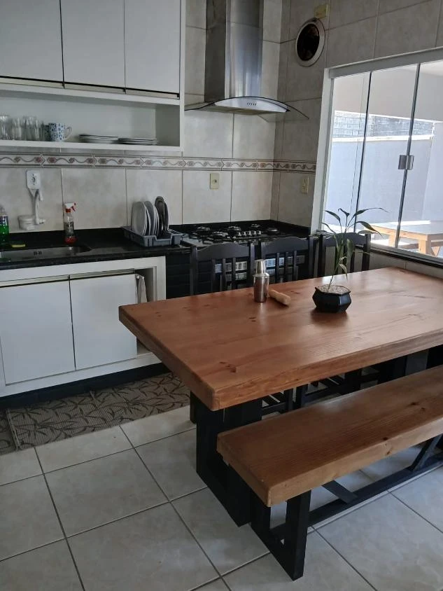 Casa Mobiliada com piscina á 300 metros do mar com 2 dormitórios – Praia Alegre – Penha – SC