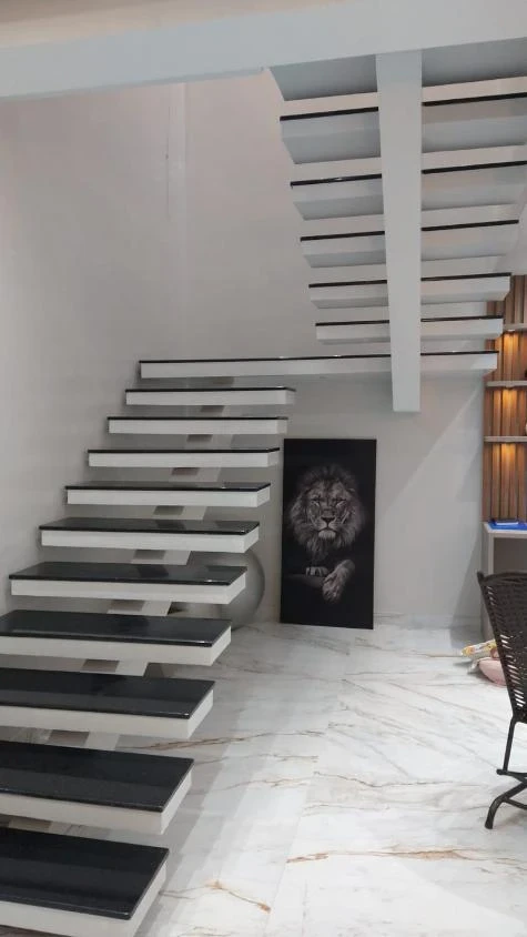 Casa Sozinha no terreno toda Mobiliada com 3 suítes +1 dormitório á 500 metros do mar – Centro – Penha – SC