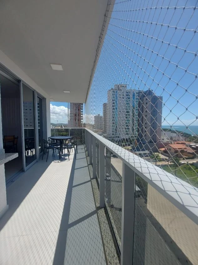 Apartamento Mobiliado 1 Suíte + 2 dormitórios com vista mar a 100m da praia em Itacolomi – Balneário Piçarras SC. Ed. Ilha de Itacolomi Residence