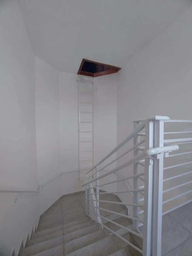Apartamento 1 suíte + 2 dormitórios a 500m do mar em Itacolomi – Balneário Piçarras – SC. – Ed. Kuiaski