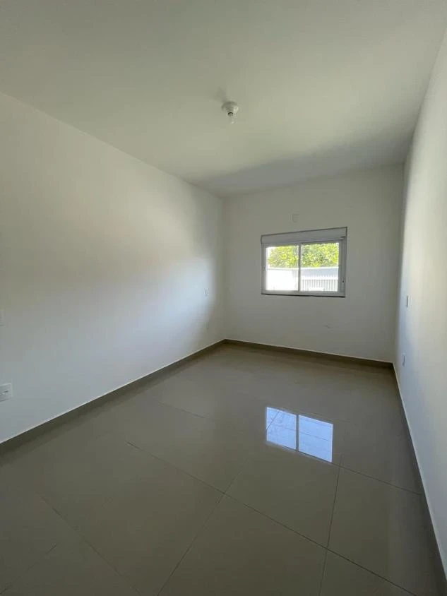 Casa Geminada com 1 suíte + 2 dormitórios á 700 metros do mar – Itacolomi – Balneário Piçarras – SC