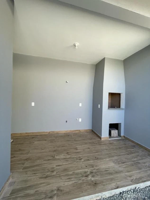 Casa Geminada com 1 suíte + 2 dormitórios á 700 metros do mar – Itacolomi – Balneário Piçarras – SC