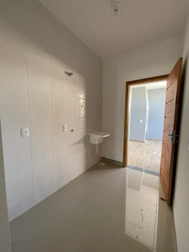 Casa Geminada com 1 suíte + 2 dormitórios á 700 metros do mar – Itacolomi – Balneário Piçarras – SC