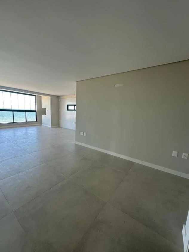 Apartamento Frente Mar com 3 suítes – Itacolomi – Balneário Piçarras – SC – Residencial Portier