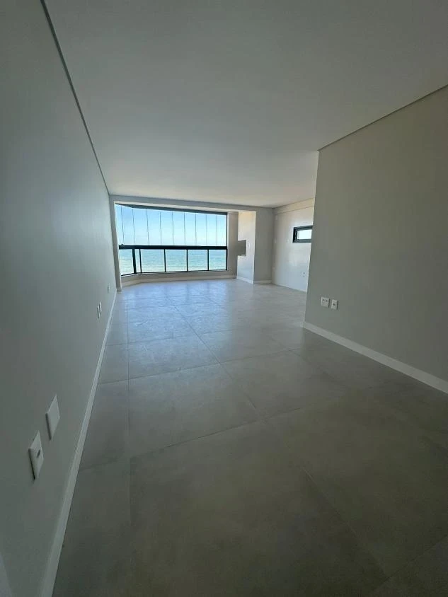 Apartamento Frente Mar com 3 suítes – Itacolomi – Balneário Piçarras – SC – Residencial Portier