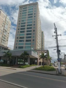 Apartamento Vista Mar Mobiliado com 1 suíte + 1 dormitório á 50 metros do mar – Itacolomi – Balneário Piçarras – SC- Venice Home Club