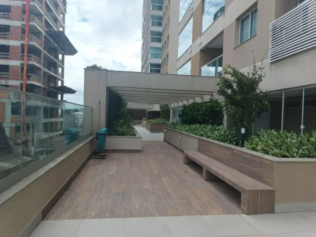Apartamento Vista Mar Mobiliado com 1 suíte + 1 dormitório á 50 metros do mar – Itacolomi – Balneário Piçarras – SC- Venice Home Club