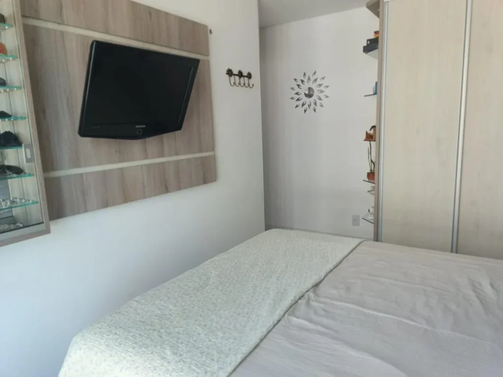 Apartamento Vista Mar Mobiliado com 1 suíte + 1 dormitório á 50 metros do mar – Itacolomi – Balneário Piçarras – SC- Venice Home Club