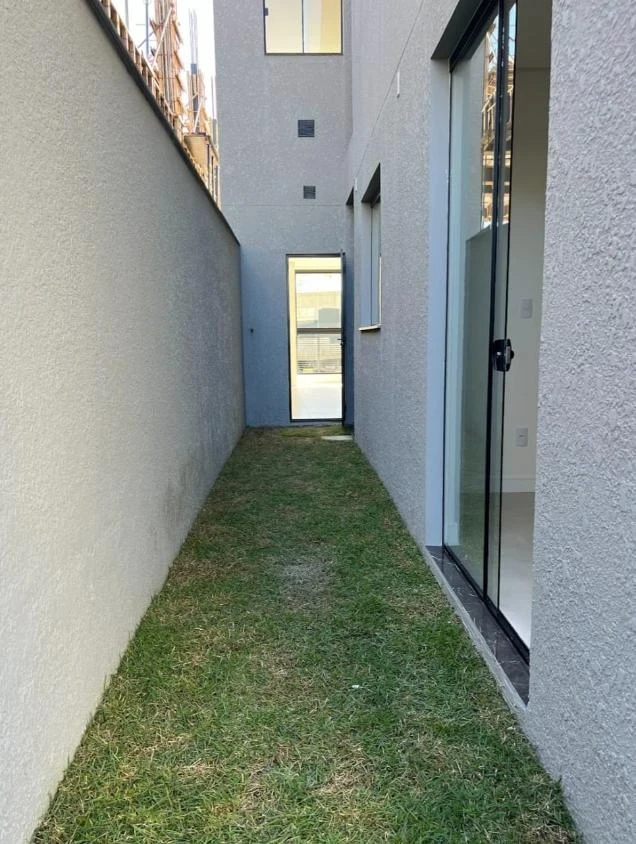 Apartamentos com 2 suítes à 690 metros do mar – Itacolomi – Balneário Piçarras – SC – Residencial Vicenza