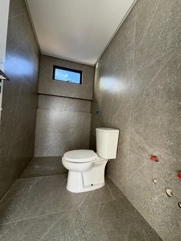 Apartamento com Elevador 1 suíte + 2 dormitórios á 350 metros do mar – Itacolomi – Balneário Piçarras – SC – Residencial Palm Harbor