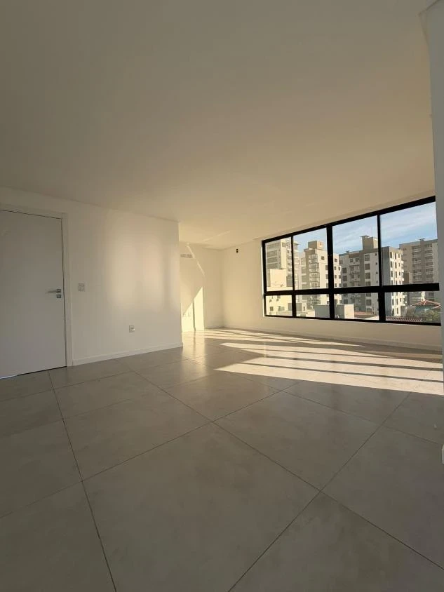 Apartamento com Elevador 1 suíte + 2 dormitórios á 350 metros do mar – Itacolomi – Balneário Piçarras – SC – Residencial Palm Harbor