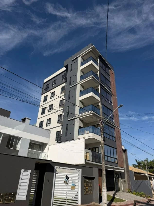 Apartamento com Elevador 1 suíte + 2 dormitórios á 350 metros do mar – Itacolomi – Balneário Piçarras – SC – Residencial Palm Harbor