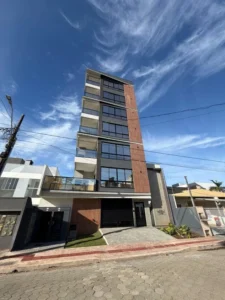 Apartamento com Elevador 1 suíte + 2 dormitórios á 350 metros do mar – Itacolomi – Balneário Piçarras – SC – Residencial Palm Harbor