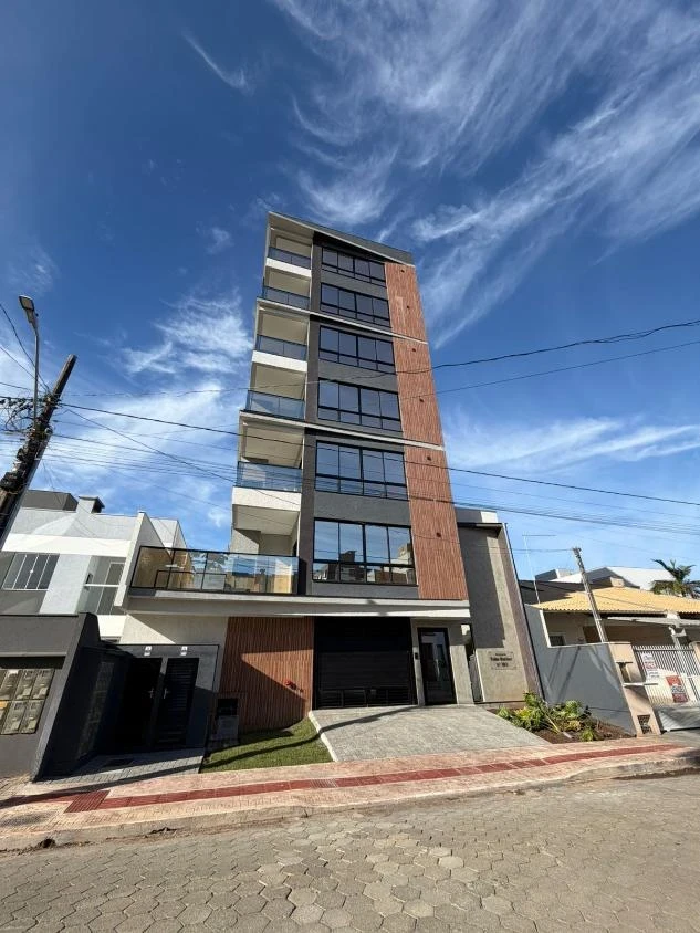 Apartamento com Elevador 1 suíte + 2 dormitórios á 350 metros do mar – Itacolomi – Balneário Piçarras – SC – Residencial Palm Harbor