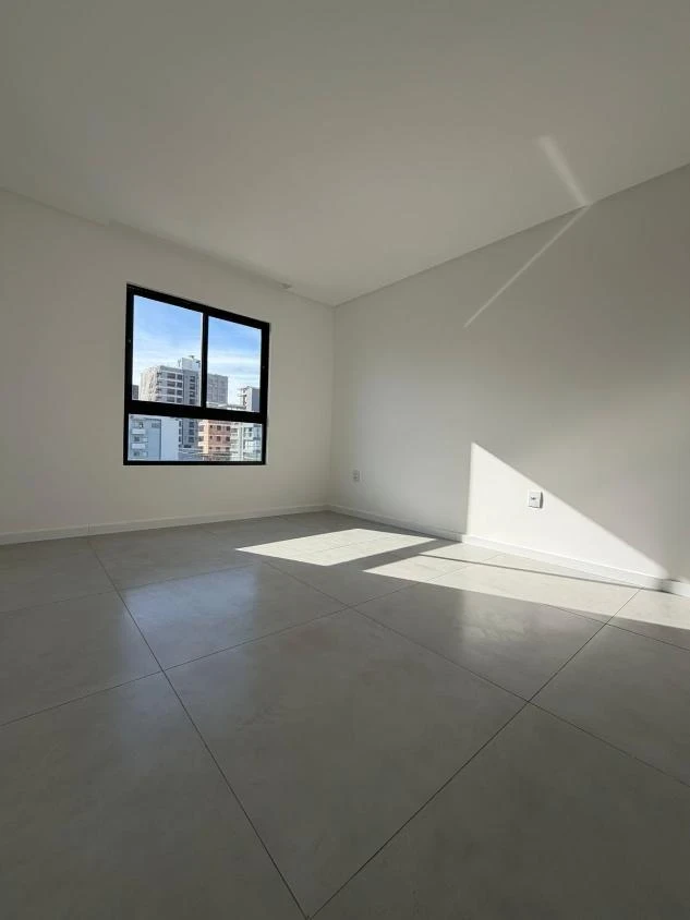 Apartamento com Elevador 1 suíte + 2 dormitórios á 350 metros do mar – Itacolomi – Balneário Piçarras – SC – Residencial Palm Harbor