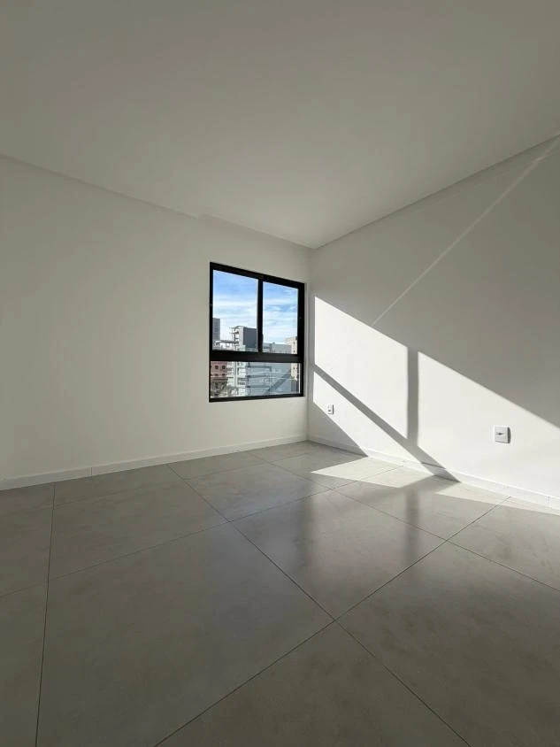 Apartamento com Elevador 1 suíte + 2 dormitórios á 350 metros do mar – Itacolomi – Balneário Piçarras – SC – Residencial Palm Harbor