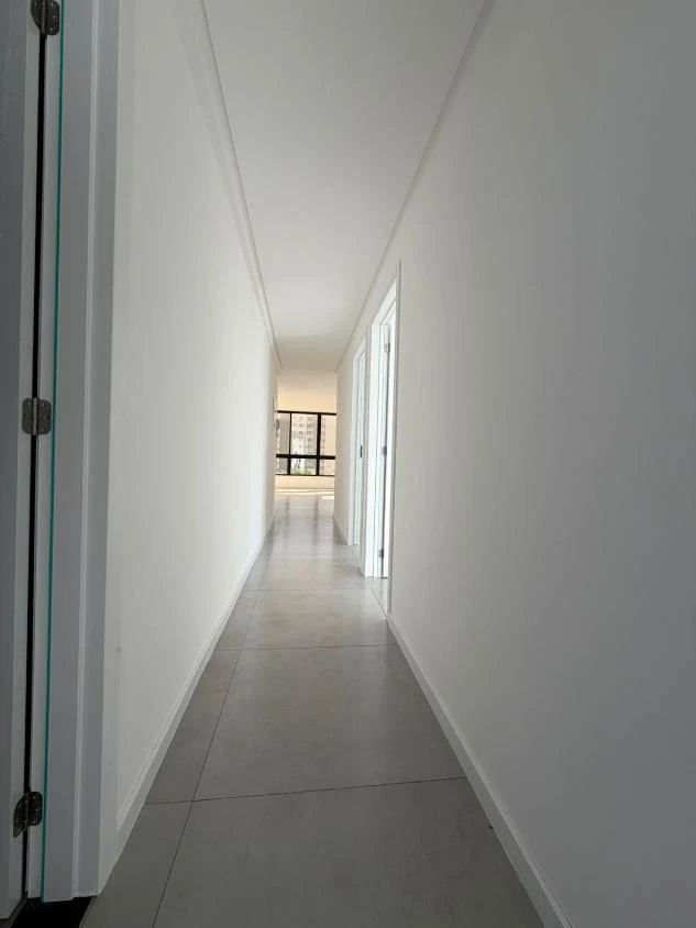Apartamento com Elevador 1 suíte + 2 dormitórios á 350 metros do mar – Itacolomi – Balneário Piçarras – SC – Residencial Palm Harbor