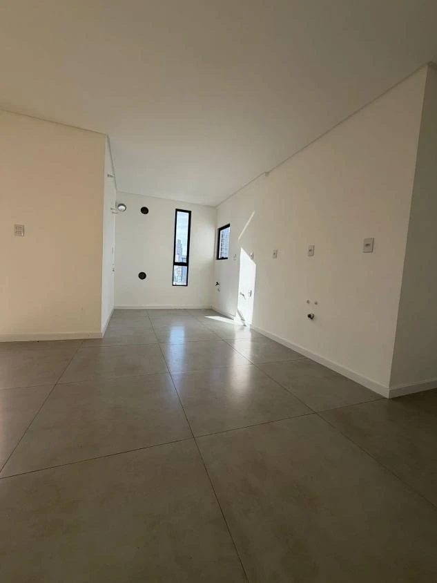 Apartamento com Elevador 1 suíte + 2 dormitórios á 350 metros do mar – Itacolomi – Balneário Piçarras – SC – Residencial Palm Harbor