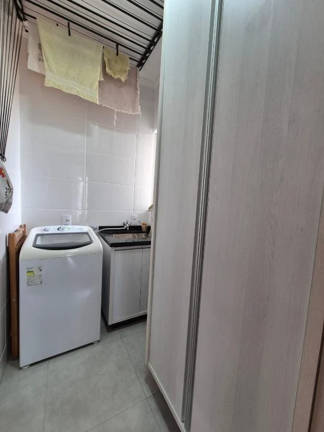 Apartamento mobiliado com 1 suíte + 2 dormitórios a 350m da praia em Itacolomi – Balneário Piçarras -SC – Residencial Ademir Felício