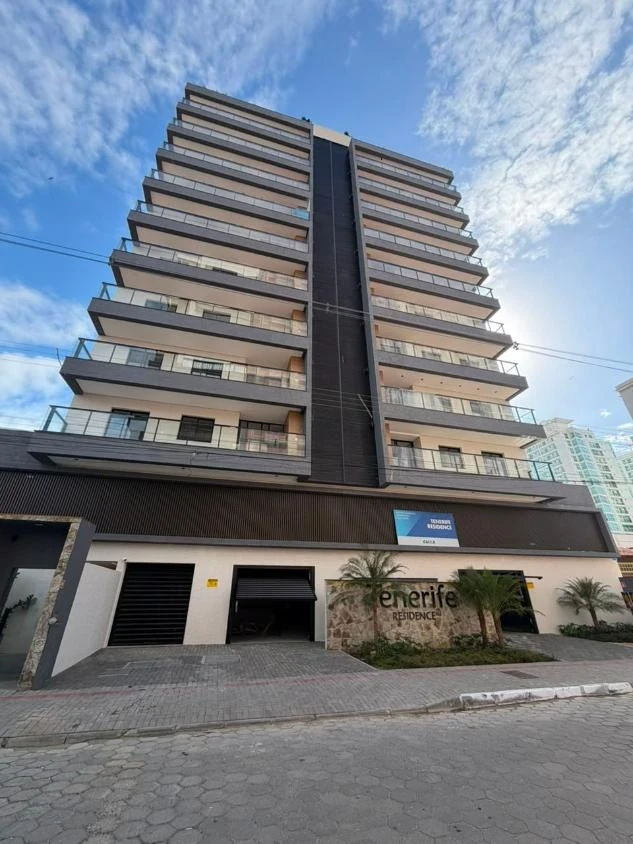 Apartamento com 1 suíte + 2 dormitórios á 250 metros do mar – Itacolomi – Balneário Piçarras – SC – Tenerife Residence