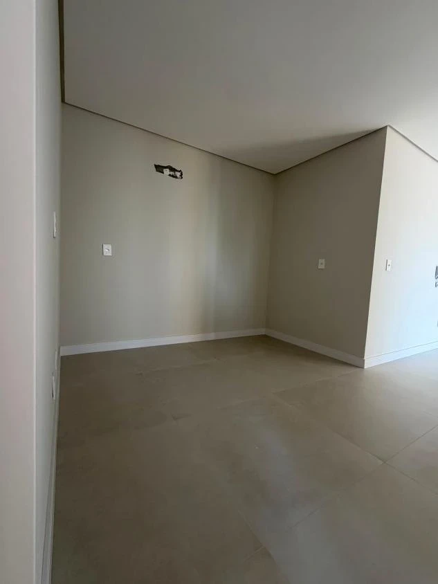 Apartamento com 1 suíte + 2 dormitórios á 250 metros do mar – Itacolomi – Balneário Piçarras – SC – Tenerife Residence