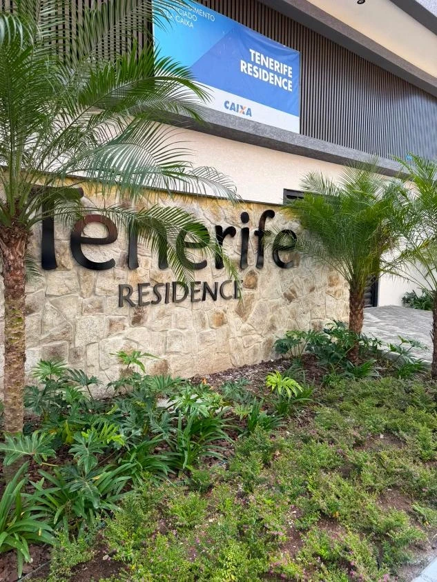Apartamento com 1 suíte + 2 dormitórios á 250 metros do mar – Itacolomi – Balneário Piçarras – SC – Tenerife Residence
