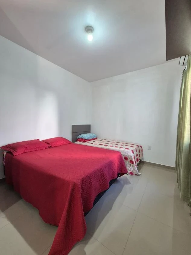 Apartamento Semi Mobiliado 2 dormitórios a 350m do mar em Balneário Piçarras – SC – Ed. Atalaia