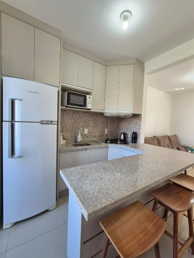 Apartamento Semi Mobiliado 2 dormitórios a 350m do mar em Balneário Piçarras – SC – Ed. Atalaia