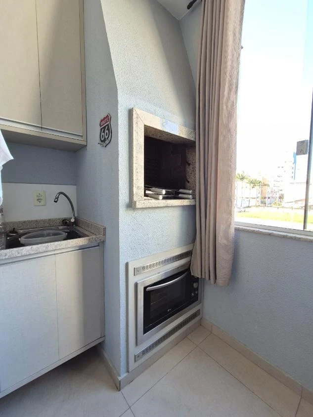 Apartamento Semi Mobiliado 2 dormitórios a 350m do mar em Balneário Piçarras – SC – Ed. Atalaia