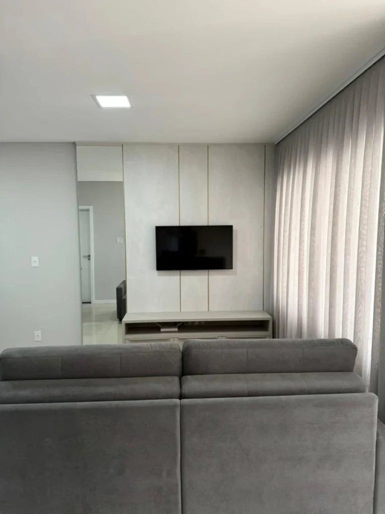 Sobrado Mobiliado com 1 suíte + 2 dormitórios á 150 metros do mar em Armação – Penha – SC – Residencial Maresias