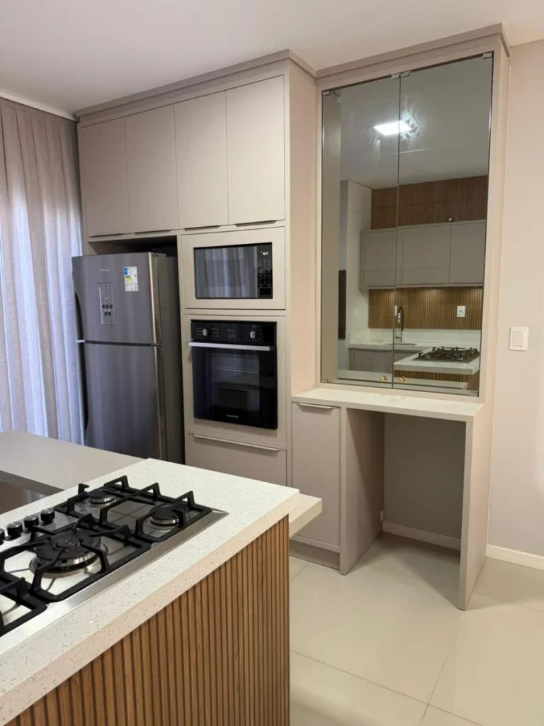 Sobrado Mobiliado com 1 suíte + 2 dormitórios á 150 metros do mar em Armação – Penha – SC – Residencial Maresias