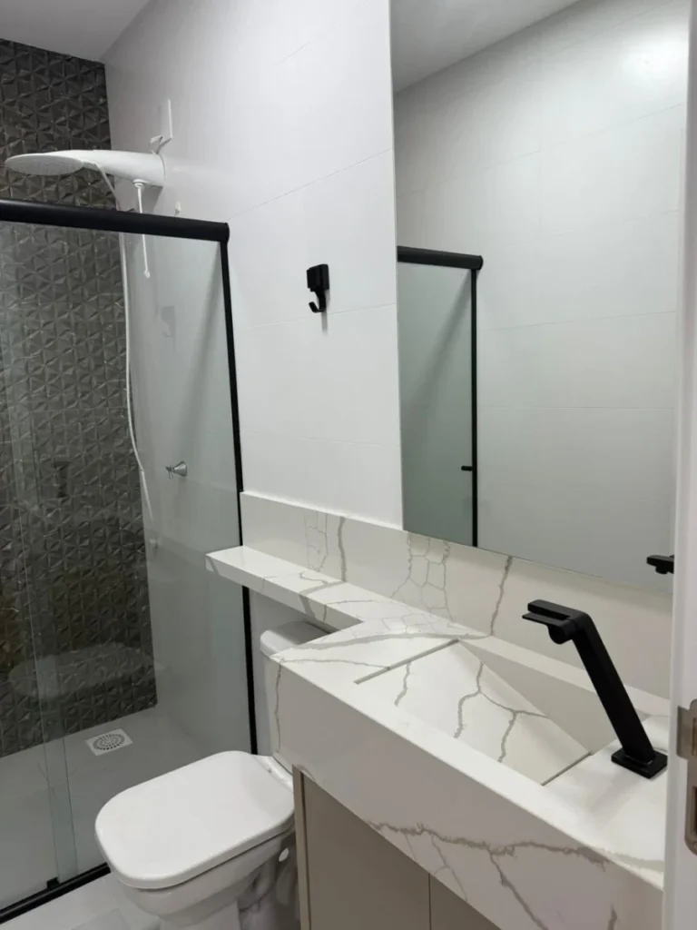 Sobrado Mobiliado com 1 suíte + 2 dormitórios á 150 metros do mar em Armação – Penha – SC – Residencial Maresias