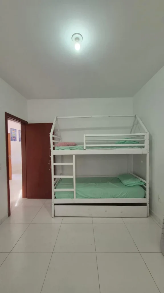 Casa sozinha no terreno com 1 suíte + 1 dormitório – Itacolomi – Balneário Piçarras – SC