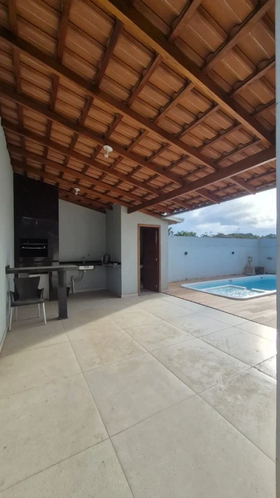 Casa sozinha no terreno com 1 suíte + 1 dormitório – Itacolomi – Balneário Piçarras – SC