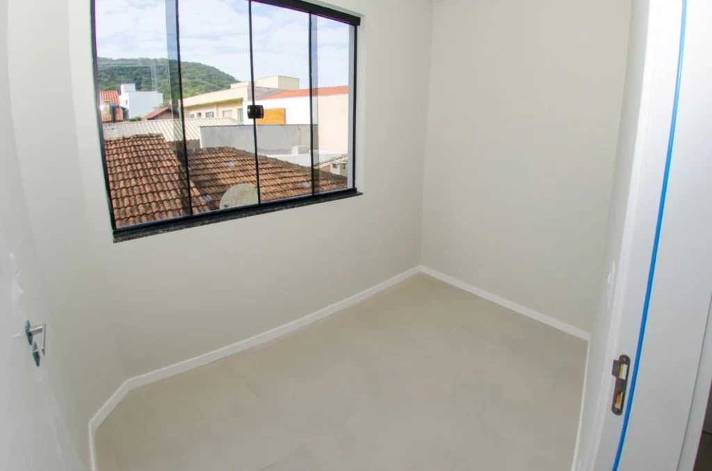 Apartamento com 1 suíte + 2 dormitórios à 250 metros do mar – Armação Penha – SC – Residencial Santa Maria