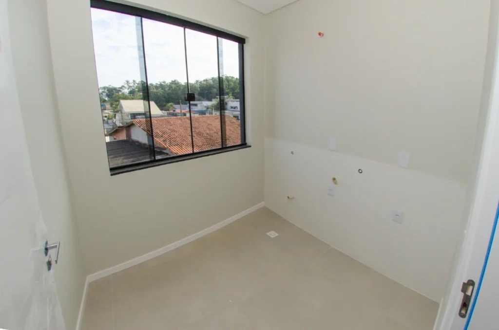 Apartamento com 1 suíte + 2 dormitórios à 250 metros do mar – Armação Penha – SC – Residencial Santa Maria