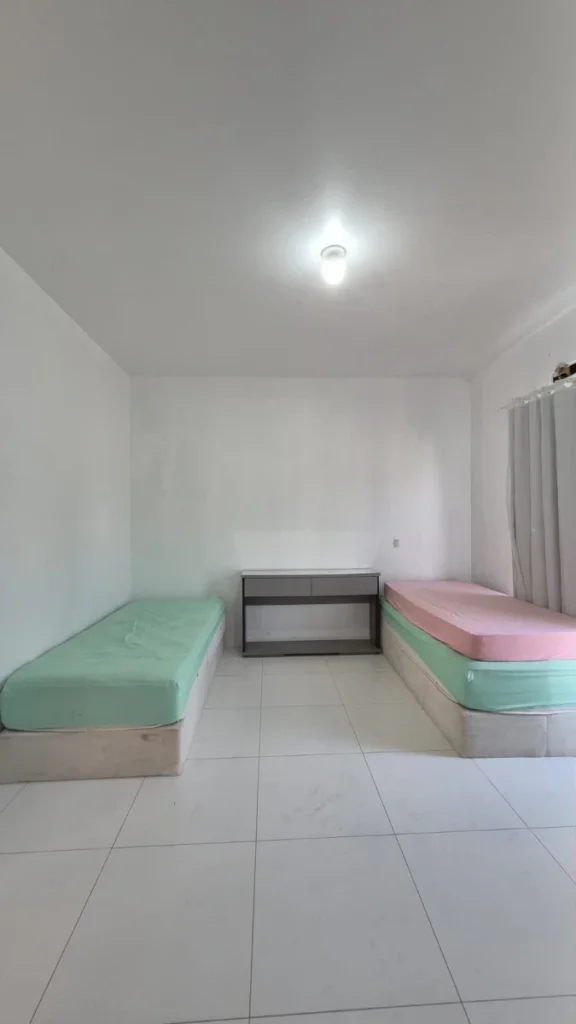 Casa sozinha no terreno com 1 suíte + 1 dormitório – Itacolomi – Balneário Piçarras – SC