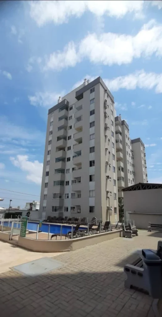 Apartamento mobiliado 2 quartos a 380m da praia em Itacolomi – Balneário Piçarras – SC – Cond. Liara