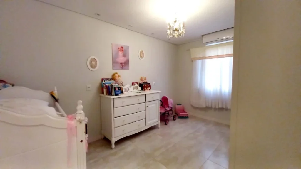 Casa Sozinha no terreno Mobiliada com 1 suíte + 3 dormitórios á 250 metros do mar – Centro – Penha – SC