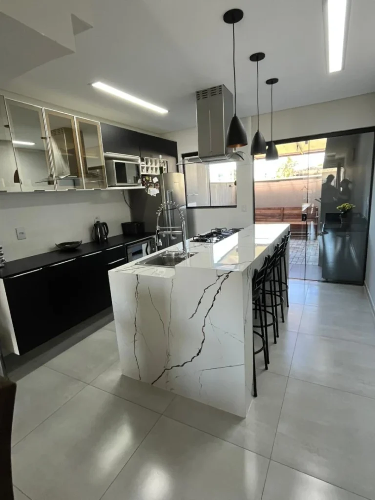 Sobrado Semi Mobiliado com 2 suítes em Nossa Senhora da Paz – Balneário Piçarras – SC
