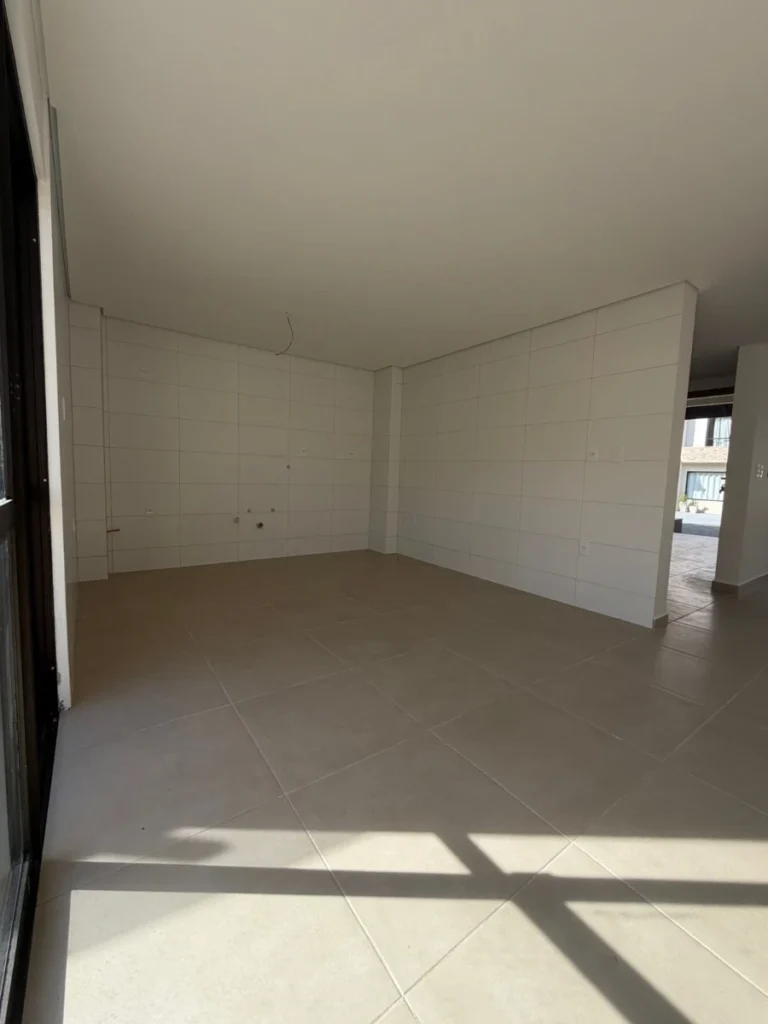 Sobrado Geminado Frente mar em Condomínio fechado com 1 suíte + 2 dormitórios em Itajuba – Barra Velha – SC – Residencial Graziela